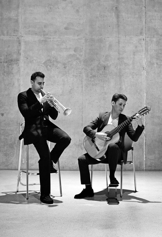 Alium Duo - Fotografia de Maxi del Campo