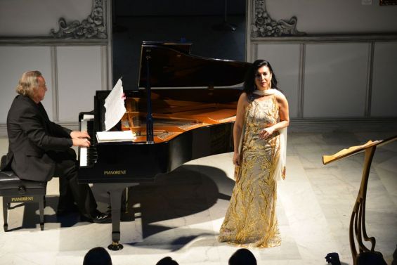 juan-antonio-alvarez-y-belen-elvira-en-lis