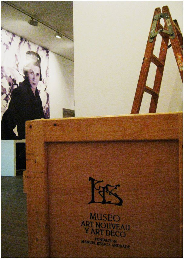 Desmontaje de la exposición "Ballets Rusos" del Museo Art Nouveau y Art Déco Casa Lis